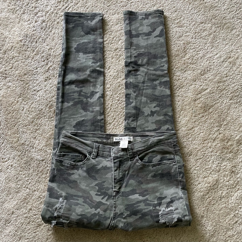 Mudd Camo Skinnny Jeans Size 7